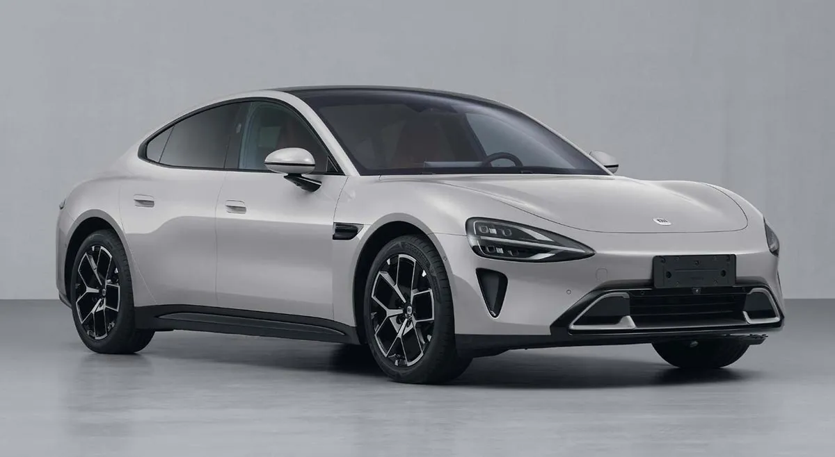 Xiaomi SU7 desvelado por primera vez en imágenes de alta calidad: el coche eléctrico tendrá un motor de hasta 673 CV, una batería CATL o BYD y una velocidad de hasta 210 km/h Xiaomi SU7 desvelado por primera vez en imágenes de alta calidad: el coche eléctrico tendrá un motor de hasta 673 CV, una batería CATL o BYD y una velocidad de hasta 210 km/h