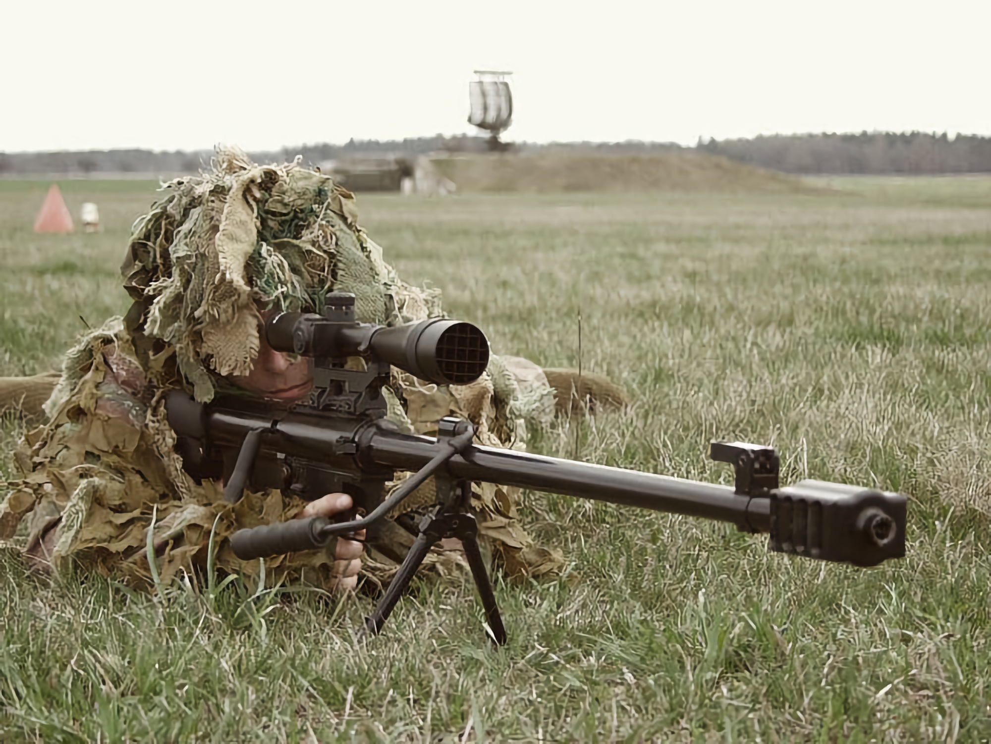Las AFU utilizan rifles de francotirador ZVI Falcon OP99 entregados a Ucrania por la República Checa al inicio de la guerra total Las AFU utilizan rifles de francotirador ZVI Falcon OP99 entregados a Ucrania por la República Checa al inicio de la guerra total