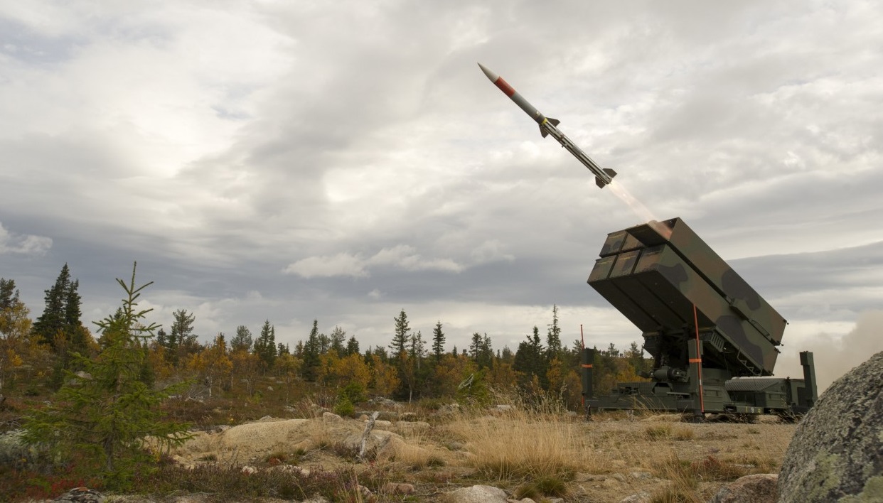 El Ejército australiano ha probado un avanzado sistema de defensa aérea NASAMS con misiles AIM-120 AMRAAM y AIM-9X Sidewinder. El Ejército australiano ha probado un avanzado sistema de defensa aérea NASAMS con misiles AIM-120 AMRAAM y AIM-9X Sidewinder.