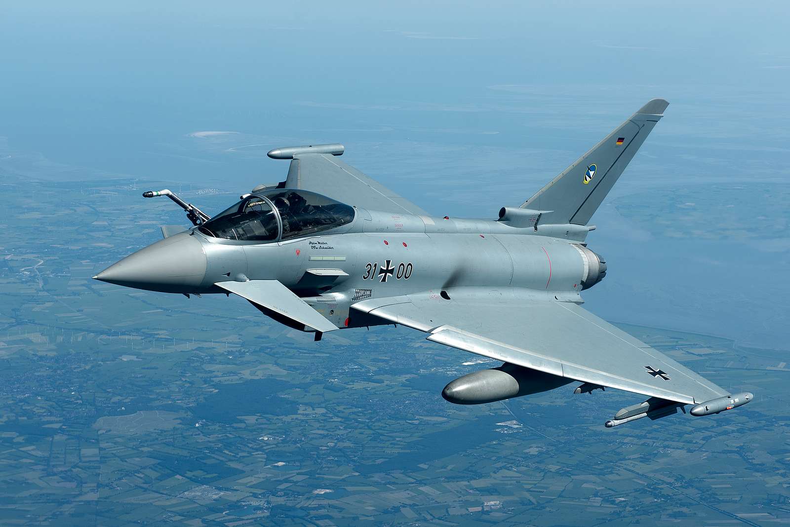 Alemania lleva a los cielos dos cazas polivalentes Eurofighter Typhoon para interceptar aviones rusos MiG-31, Su-27 e Il-62M Alemania lleva a los cielos dos cazas polivalentes Eurofighter Typhoon para interceptar aviones rusos MiG-31, Su-27 e Il-62M