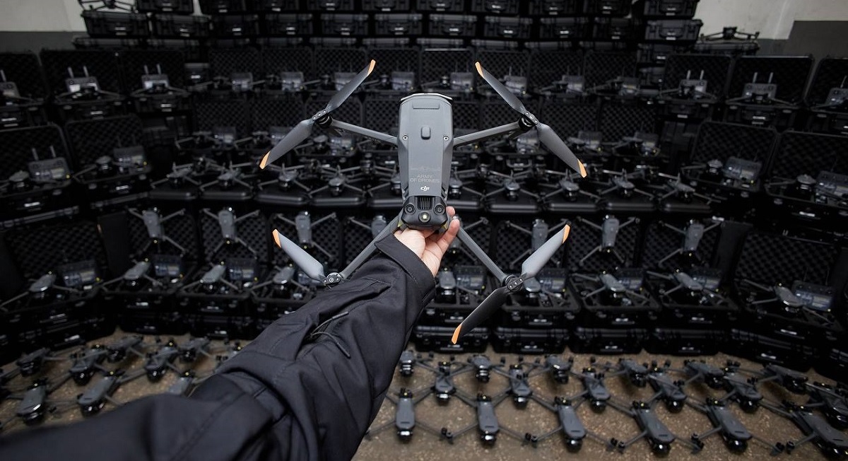 75 tanques, 88 vehículos blindados, 153 sistemas de artillería y dos sistemas de defensa antiaérea: los drones ucranianos destruyeron un número récord de material militar ruso. 75 tanques, 88 vehículos blindados, 153 sistemas de artillería y dos sistemas de defensa antiaérea: los drones ucranianos destruyeron un número récord de material militar ruso.