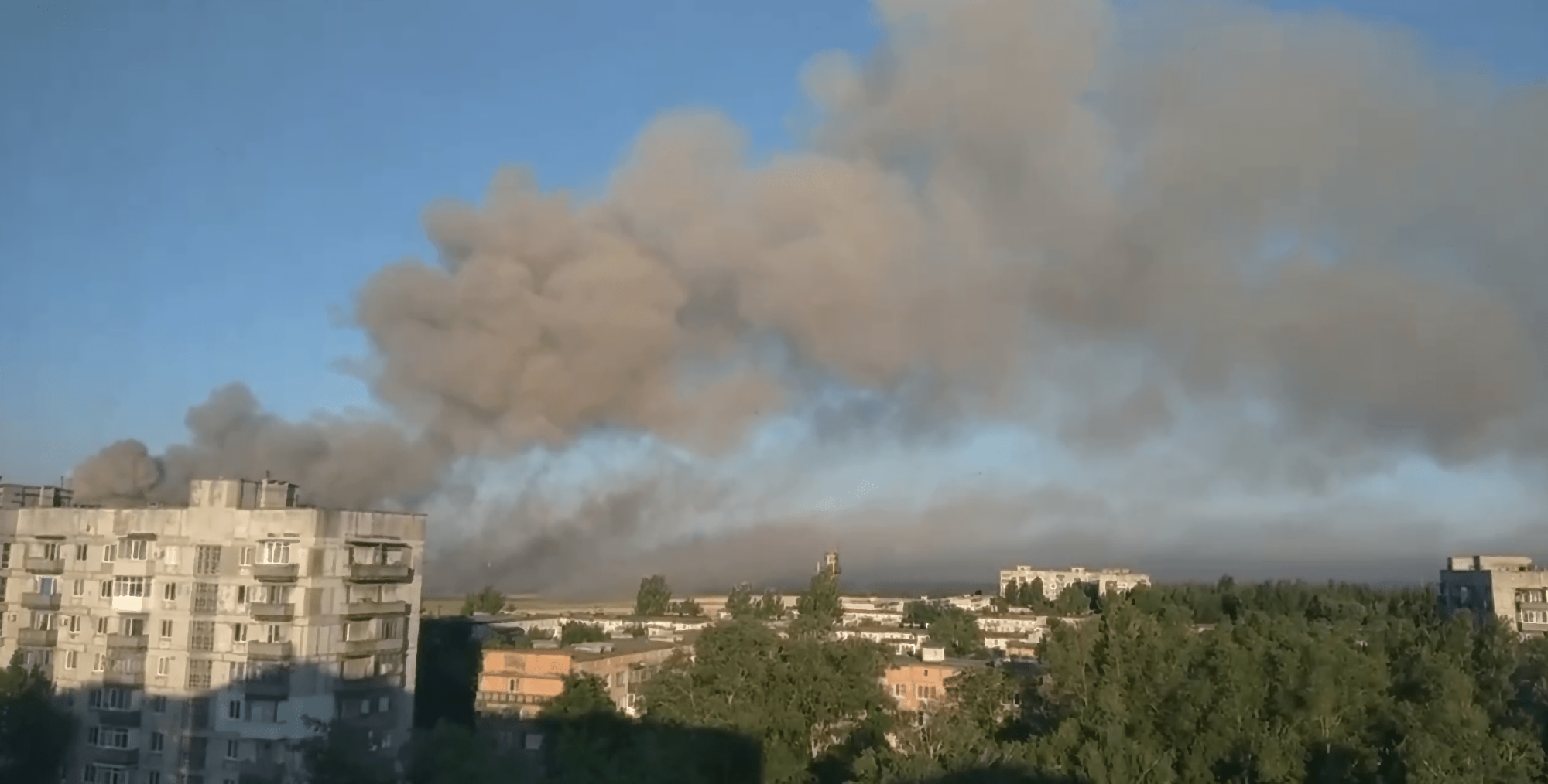 ¿Está HIMARS trabajando de nuevo? Voladura de un almacén rashista en la ciudad ocupada de Shakhtarsk ¿Está HIMARS trabajando de nuevo? Voladura de un almacén rashista en la ciudad ocupada de Shakhtarsk