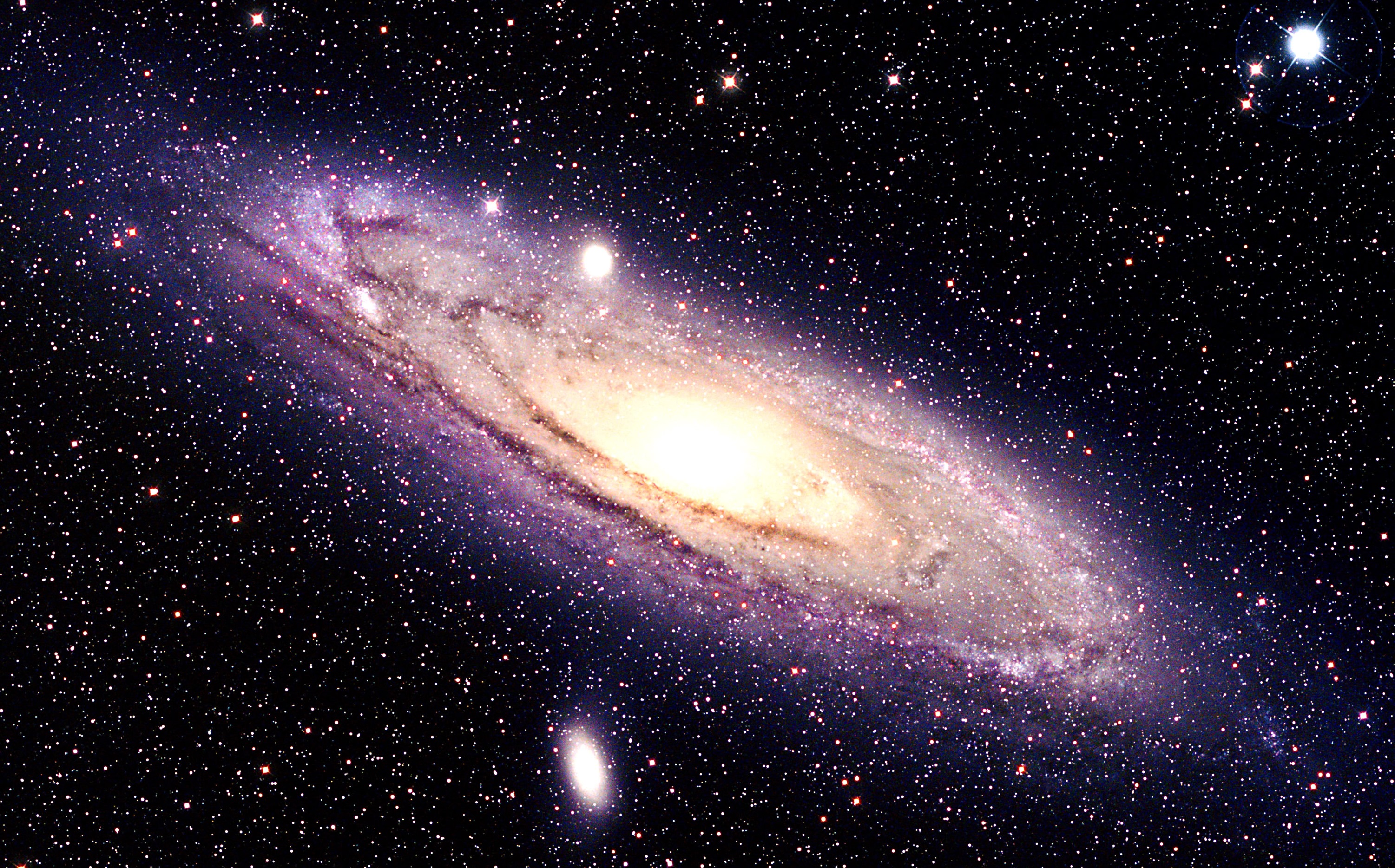 Escaramuza galáctica: los científicos vieron cómo una galaxia disparaba un chorro de plasma a otra