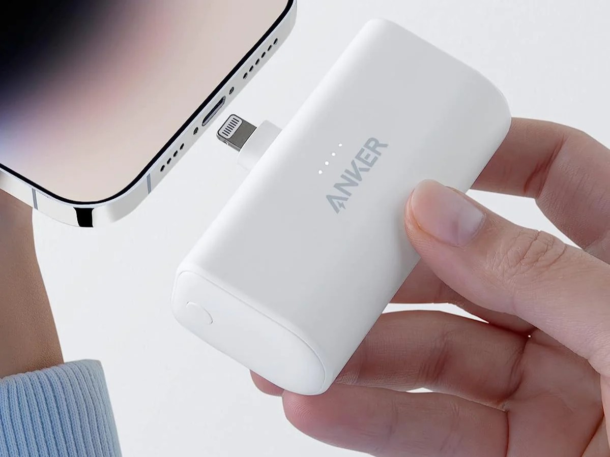 Anker 621 Power Bank: powerbank compacta con conector Lightning retráctil por 32 $. Anker 621 Power Bank: powerbank compacta con conector Lightning retráctil por 32 $.
