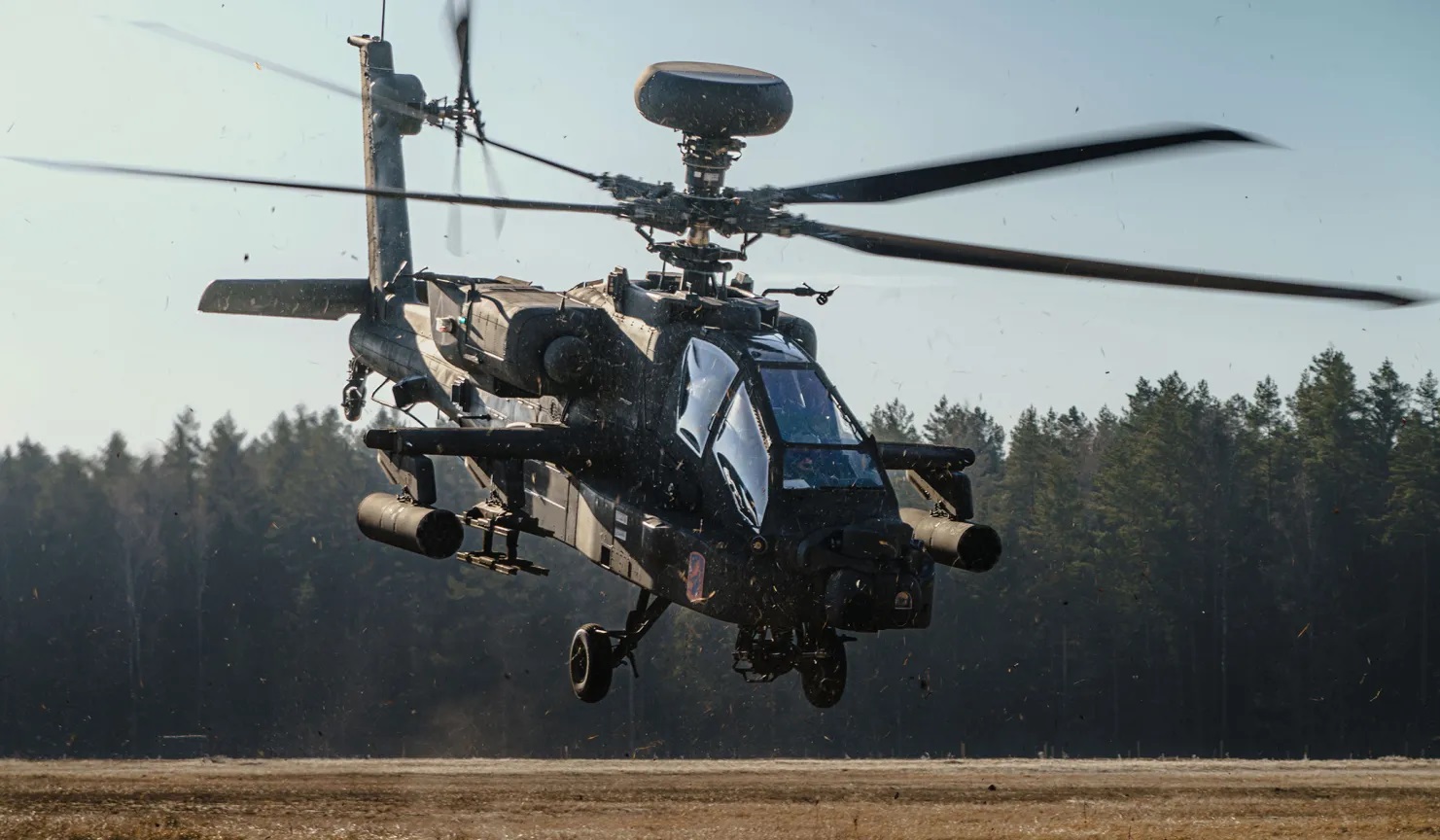 Polonia recibe de EE.UU. un préstamo de 3.000 millones de dólares para comprar helicópteros Apache Polonia recibe de EE.UU. un préstamo de 3.000 millones de dólares para comprar helicópteros Apache