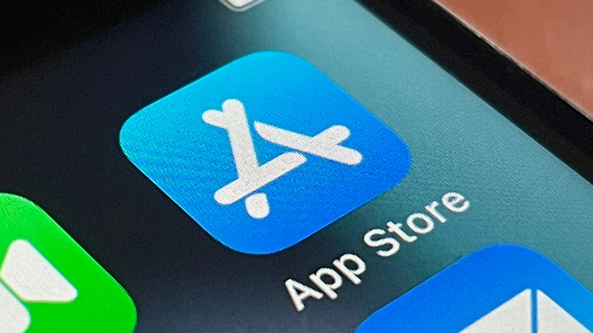 Apple ha retirado 135.000 aplicaciones de la App Store en la UE al entrar en vigor una nueva ley Apple ha retirado 135.000 aplicaciones de la App Store en la UE al entrar en vigor una nueva ley