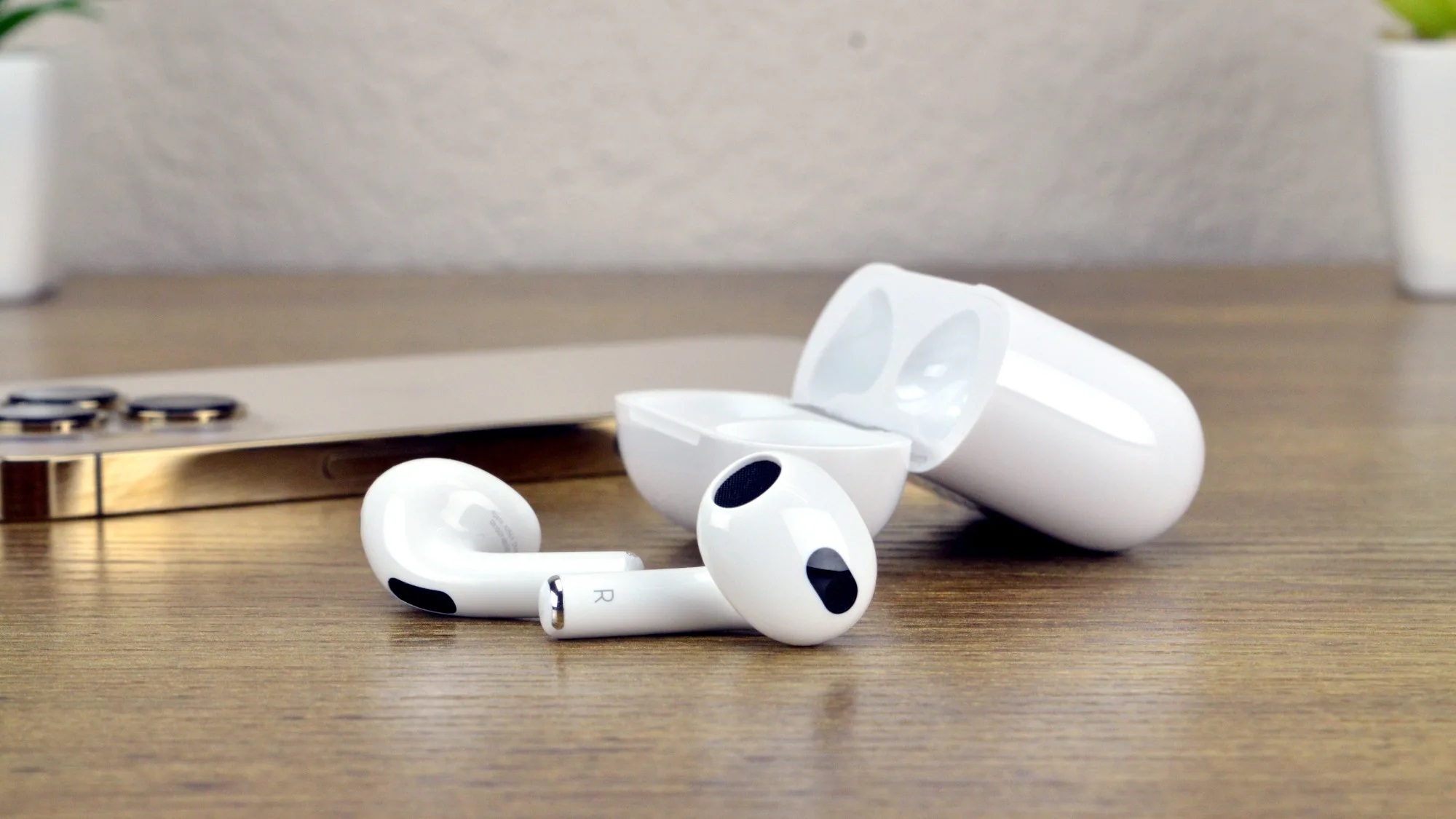 Los usuarios se han quejado de la pésima calidad de construcción de los auriculares AirPods 3. Pero no todos Los usuarios se han quejado de la pésima calidad de construcción de los auriculares AirPods 3. Pero no todos