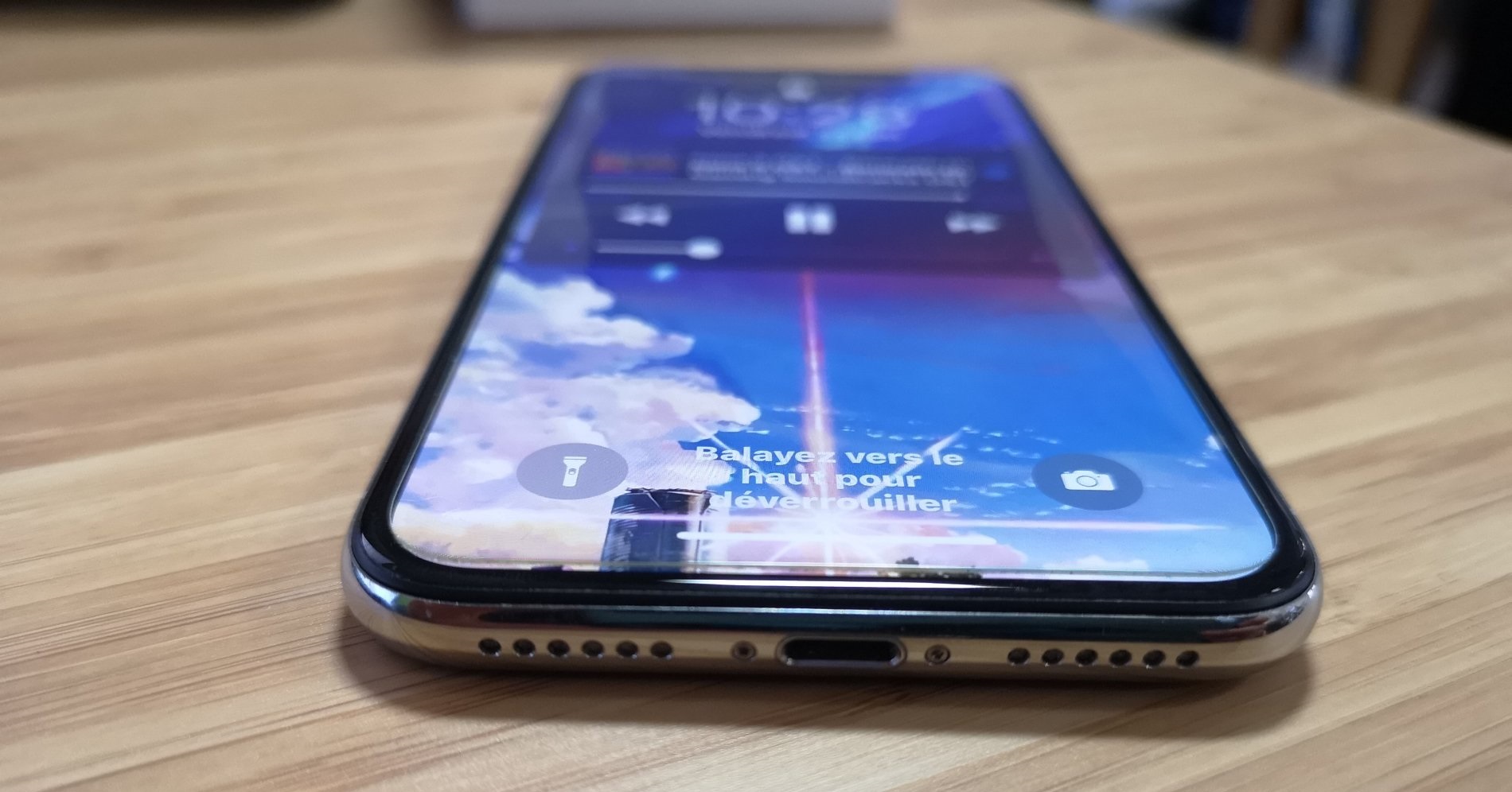 Un aficionado sustituye el Lightning del iPhone X por el USB-C Un aficionado sustituye el Lightning del iPhone X por el USB-C
