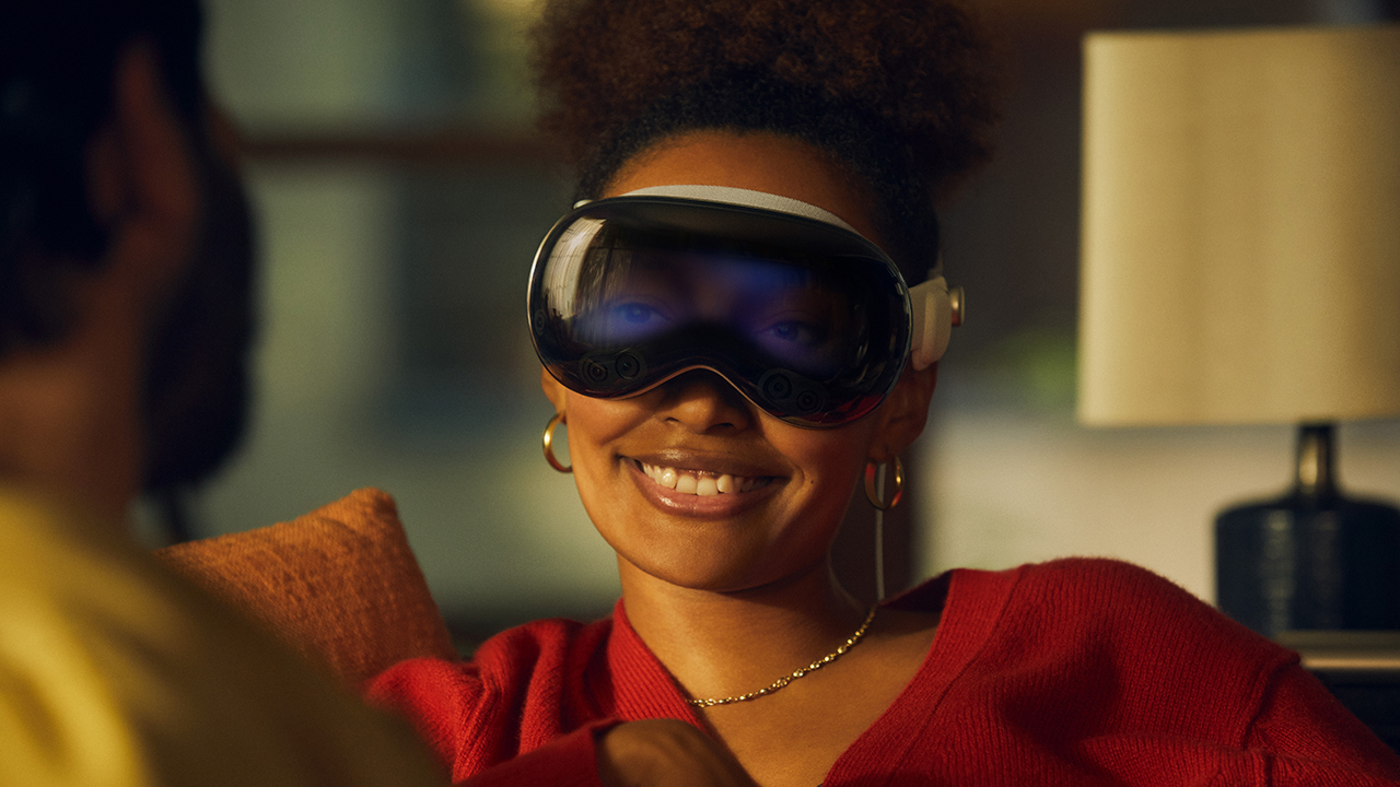 Los ingenieros de Apple creen que el Vision Pro puede tardar 4 generaciones en alcanzar la "forma perfecta" Los ingenieros de Apple creen que el Vision Pro puede tardar 4 generaciones en alcanzar la "forma perfecta"