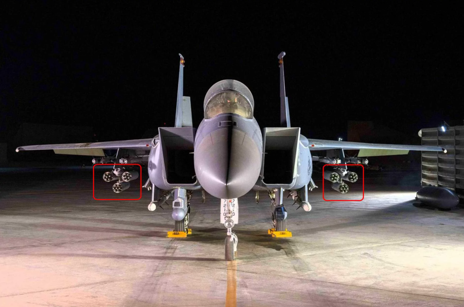 Armas del F-15E Strike Eagle: Cómo seis unidades de APKWS II cambian las reglas del juego El poder del F-15E Strike Eagle: Seis pod de misiles APKWS II a bordo