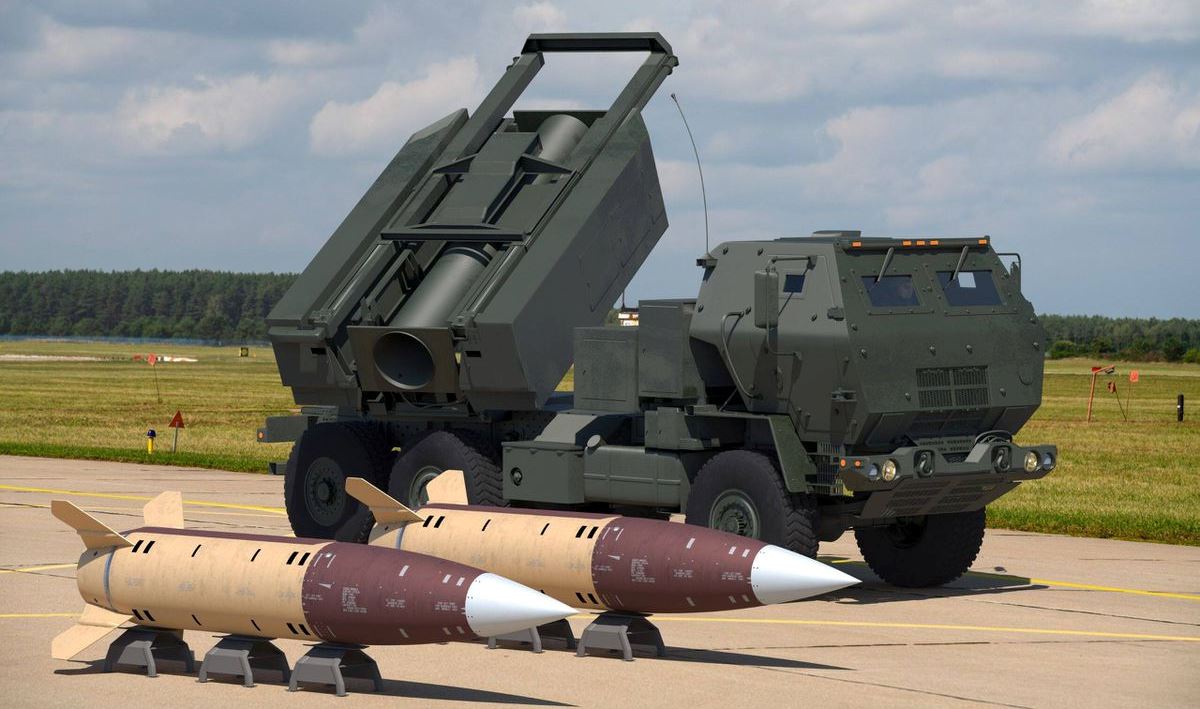 El M142 HIMARS recibe nuevas armas: conozca los misiles ATACMS