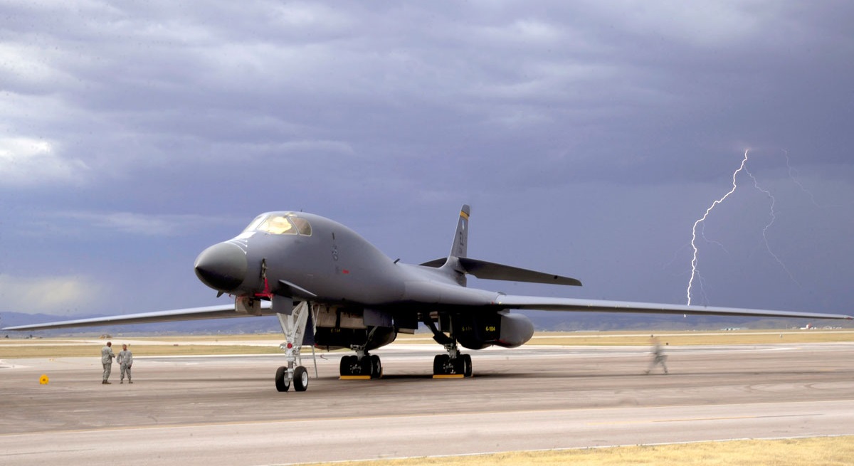 Los bombarderos estratégicos estadounidenses B-1B Lancer realizaron una visita histórica a Turquía Los bombarderos estratégicos estadounidenses B-1B Lancer realizaron una visita histórica a Turquía
