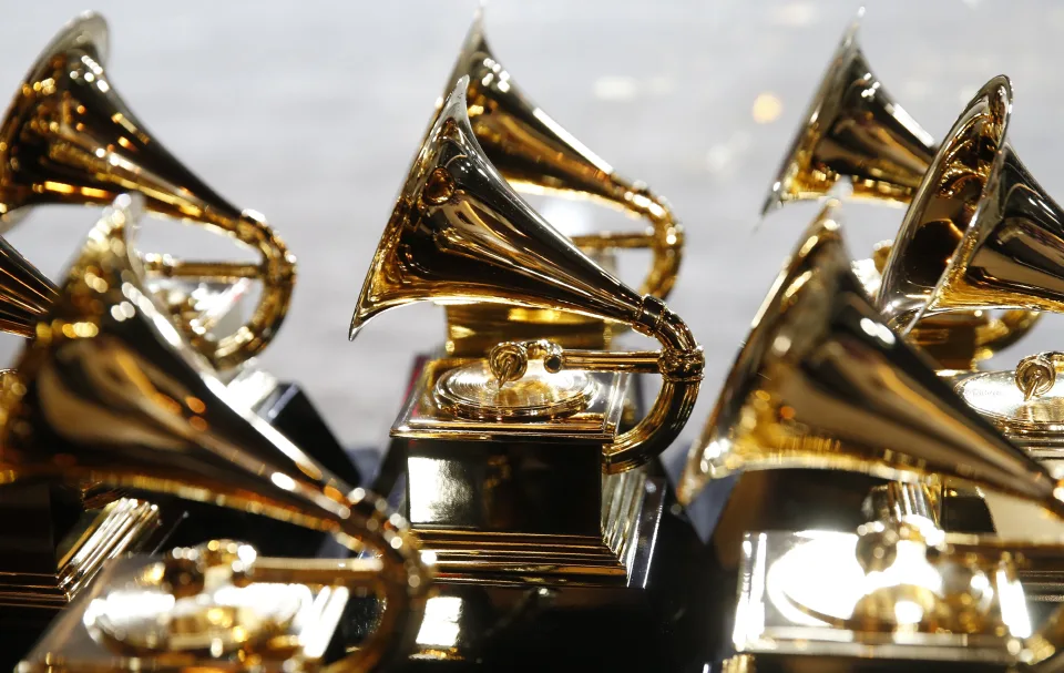 Los Grammy tendrán en cuenta para los premios una canción viral con voces de Drake y The Weeknd creada por inteligencia artificial Los Grammy tendrán en cuenta para los premios una canción viral con voces de Drake y The Weeknd creada por inteligencia artificial