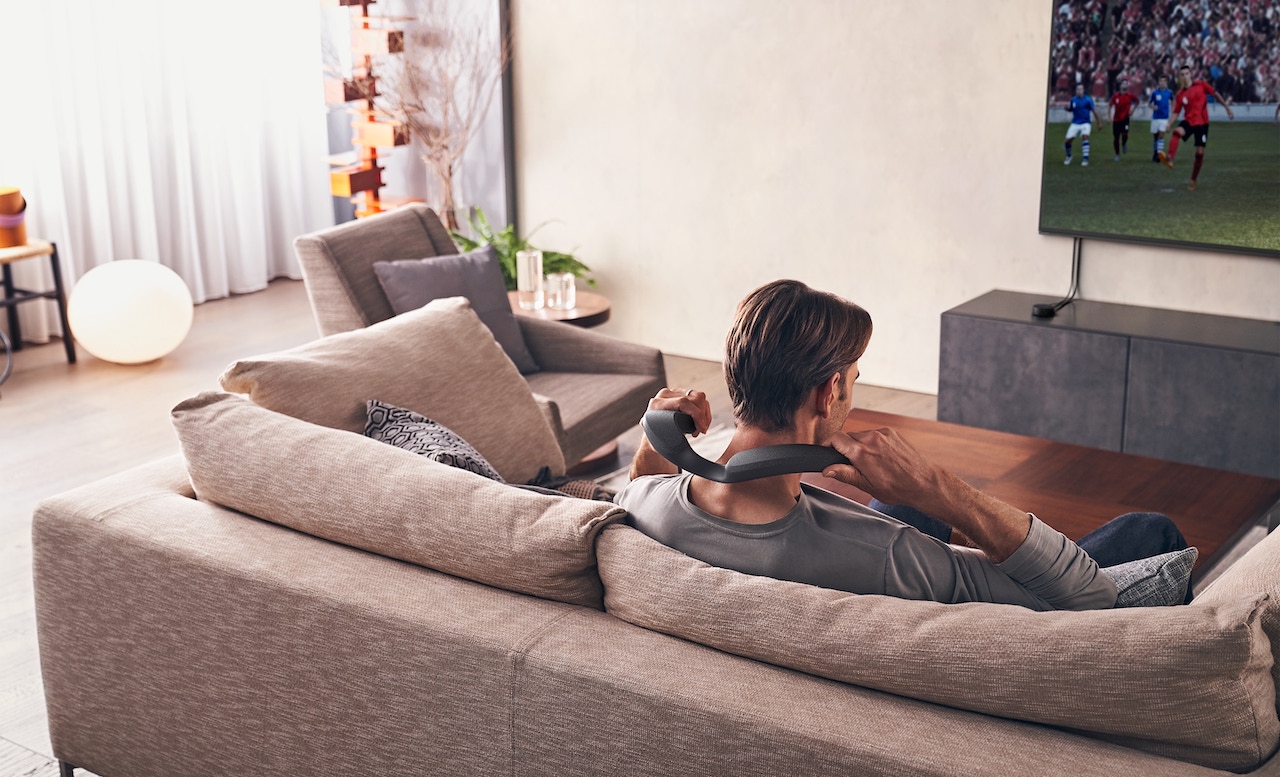 Sony presentó el altavoz de cuello SRS-NS7 habilitado para Dolby Atmos