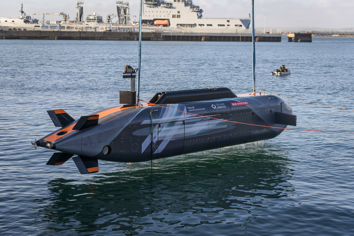  El Reino Unido presenta un submarino autónomo ultra grande