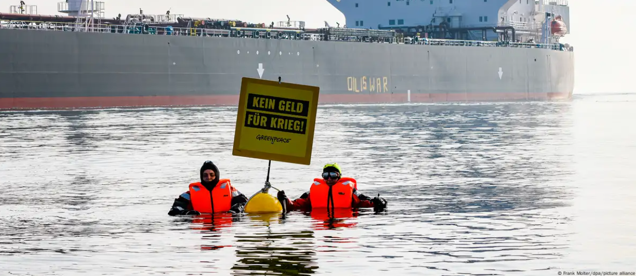 Greenpeace: una batalla medioambiental contra el transporte de petróleo en el mar Báltico