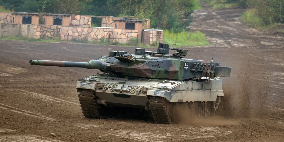 Los Países Bajos y Dinamarca han financiado la compra de 14 carros de combate alemanes Leopard 2 para Ucrania por valor de más de 100 millones de dólares.