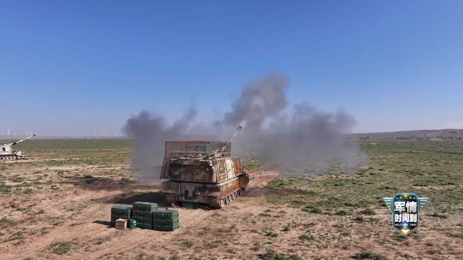 El ejército chino ha empezado a equipar sus sistemas de artillería autopropulsada con "parrillas" antidrones El ejército chino ha empezado a equipar sus sistemas de artillería autopropulsada con "parrillas" antidrones