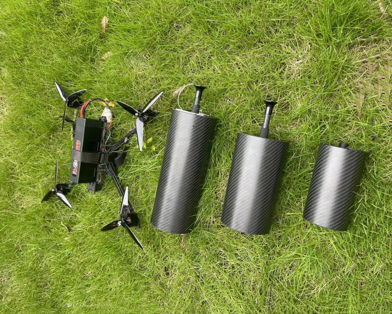 Invisible para EW: Se presenta en China un dron FPV de fibra óptica
