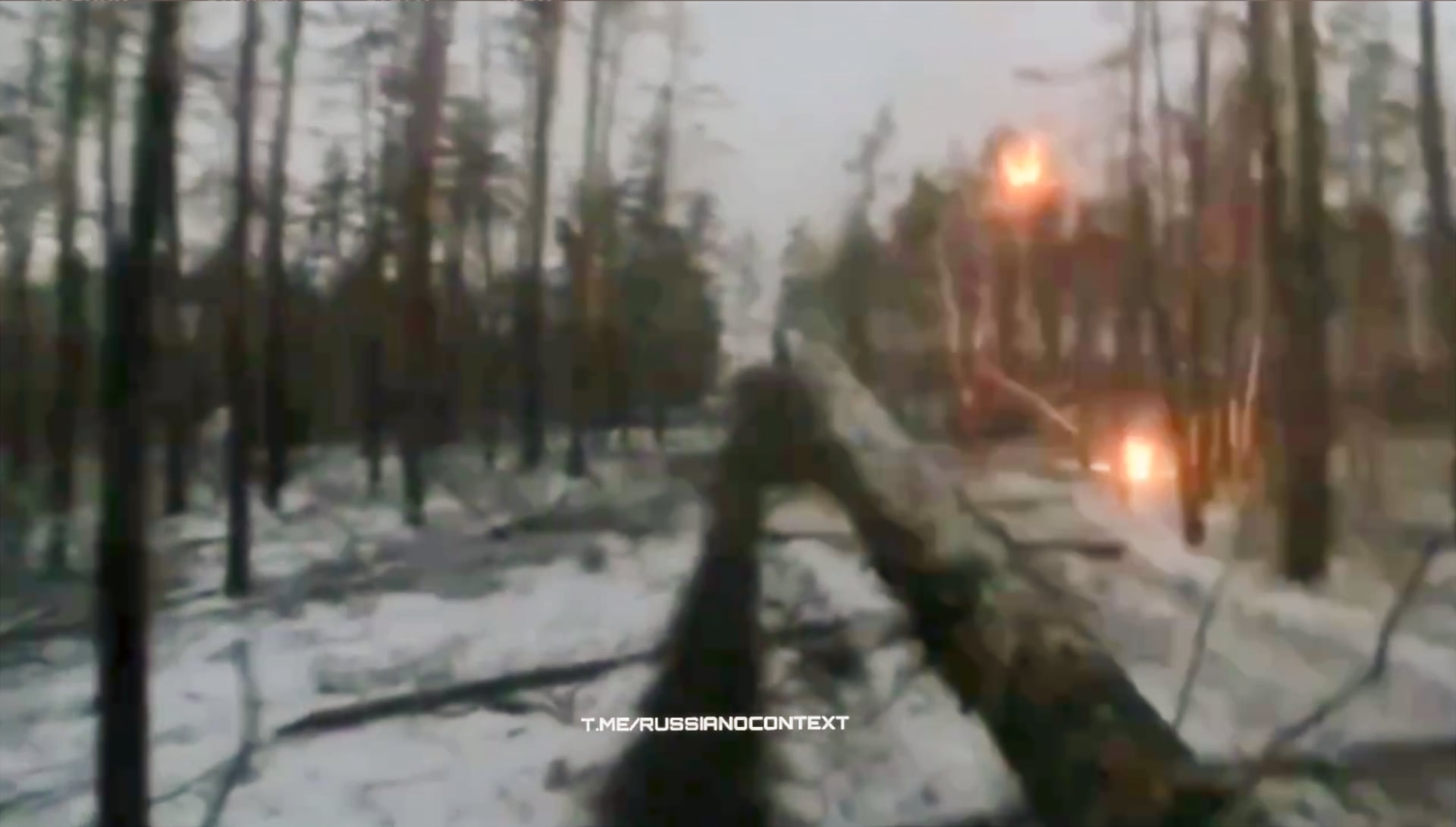 Convoy ruso atacado por municiones de racimo: grabación de la cámara del ocupante (7 minutos de vídeo) Convoy ruso atacado por municiones de racimo: grabación de la cámara del ocupante (7 minutos de vídeo)