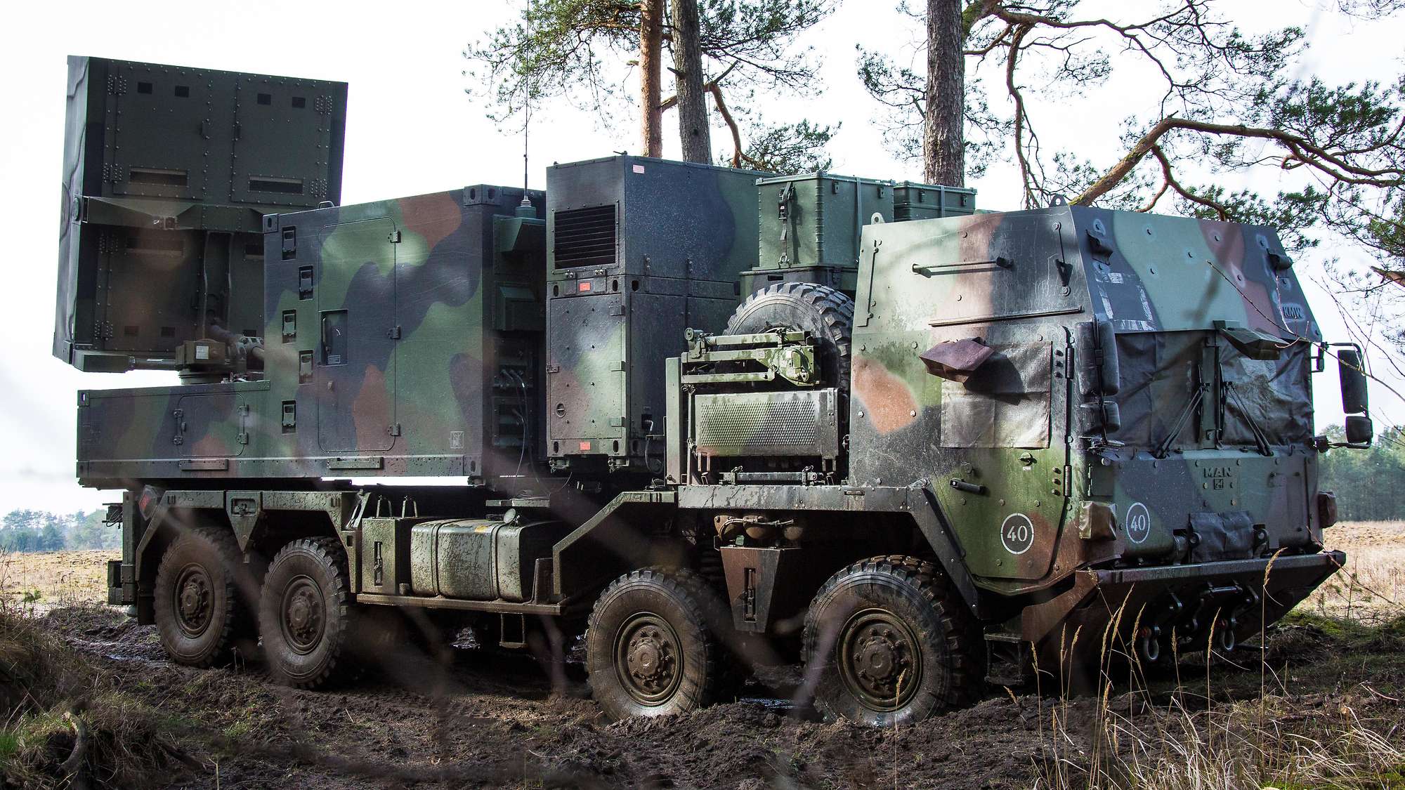 Alemania donó a las AFU el sistema de radar antibatería Cobra por 50.000.000 de euros; es uno de los mejores radares del mundo Alemania donó a las AFU el sistema de radar antibatería Cobra por 50.000.000 de euros; es uno de los mejores radares del mundo