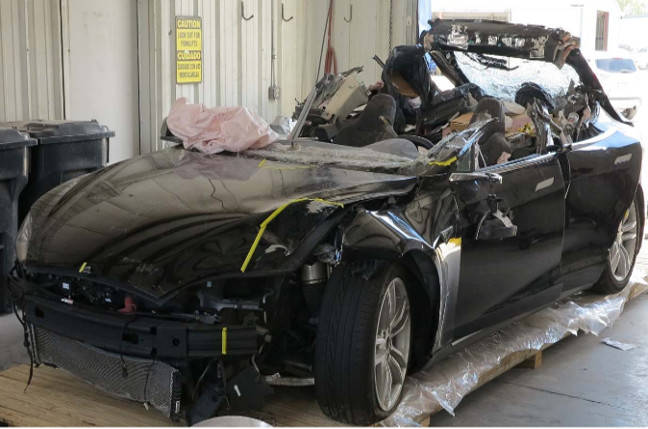 Tesla conocía la debilidad de Autopilot que provocó la muerte del conductor pero no la solucionó - Desarrolladores de Autopilot Tesla conocía la debilidad de Autopilot que provocó la muerte del conductor pero no la solucionó - Desarrolladores de Autopilot