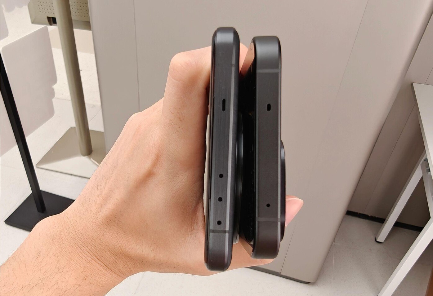 Compacidad en acción: OnePlus 13T y su actualización oficial MagSafe OnePlus 13T: Impresionante compacidad y MagSafe en una novedad confirmada