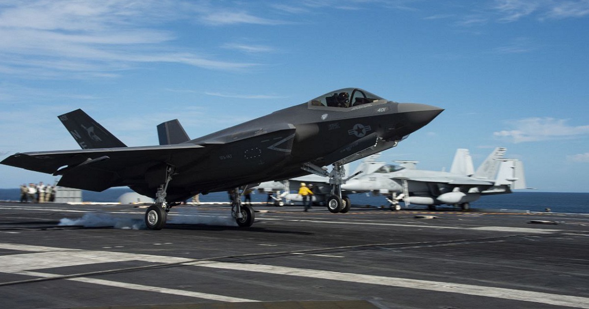 Estados Unidos ha enviado a Europa el portaaviones de propulsión nuclear USS Gerald Ford con cazas de quinta generación F-35 Lightning II Estados Unidos ha enviado a Europa el portaaviones de propulsión nuclear USS Gerald Ford con cazas de quinta generación F-35 Lightning II
