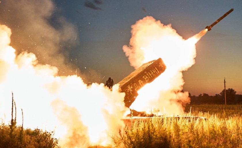 Las Fuerzas Armadas de Ucrania muestran por primera vez en vídeo el uso en combate del único trofeo del sistema lanzallamas TOS-1A Solntsek Las Fuerzas Armadas de Ucrania muestran por primera vez en vídeo el uso en combate del único trofeo del sistema lanzallamas TOS-1A Solntsek