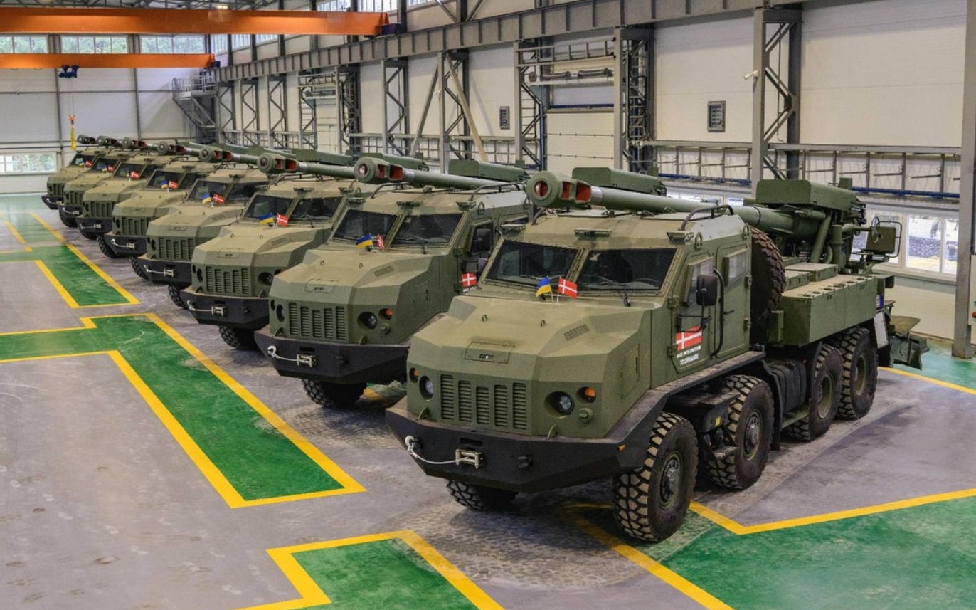 La Comisión Europea propone destinar mil millones de euros de activos rusos congelados a la industria de defensa ucraniana La Comisión Europea propone destinar mil millones de euros de activos rusos congelados a la industria de defensa ucraniana