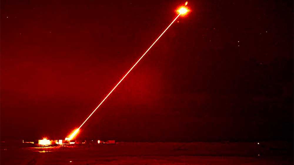 Exploración de las capacidades y aplicaciones del sistema láser DragonFire Láser DragonFire: El futuro de la tecnología de defensa de alta energía