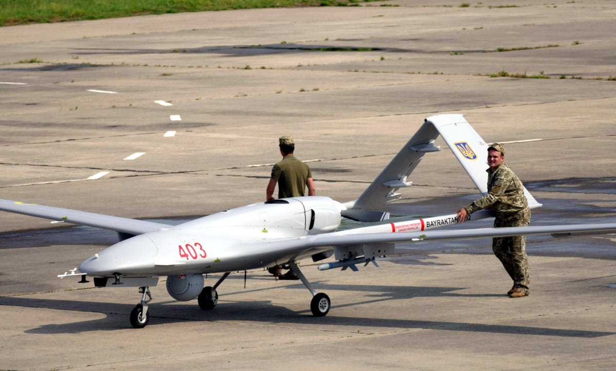 Letonia comienza a recaudar 5.000.000 de euros para comprar el dron Bayraktar TB2 para Ucrania Letonia comienza a recaudar 5.000.000 de euros para comprar el dron Bayraktar TB2 para Ucrania