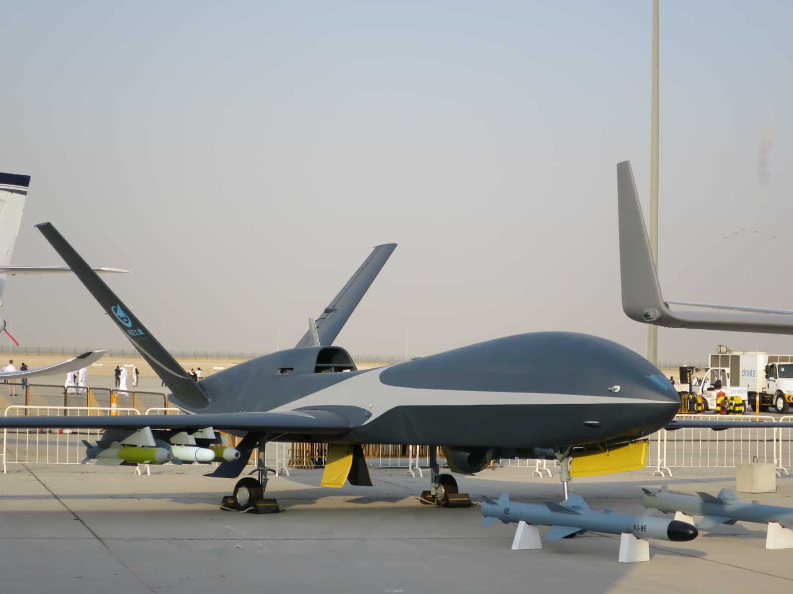 China presenta el WZ-7 Soaring Dragon, homólogo del RQ-4 Global Hawk con 7.000 km de alcance y 750 km/h de velocidad China presenta el WZ-7 Soaring Dragon, homólogo del RQ-4 Global Hawk con 7.000 km de alcance y 750 km/h de velocidad