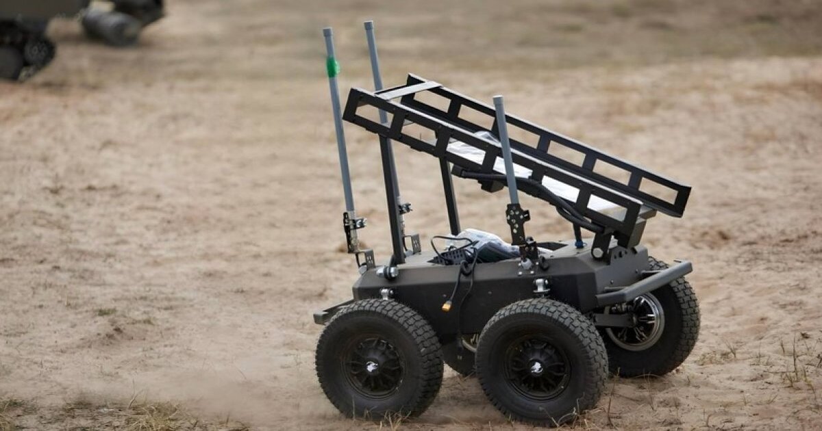 Ucrania pone en servicio 10 nuevos tipos de drones terrestres en 2024 Ucrania pone en servicio 10 nuevos tipos de drones terrestres en 2024