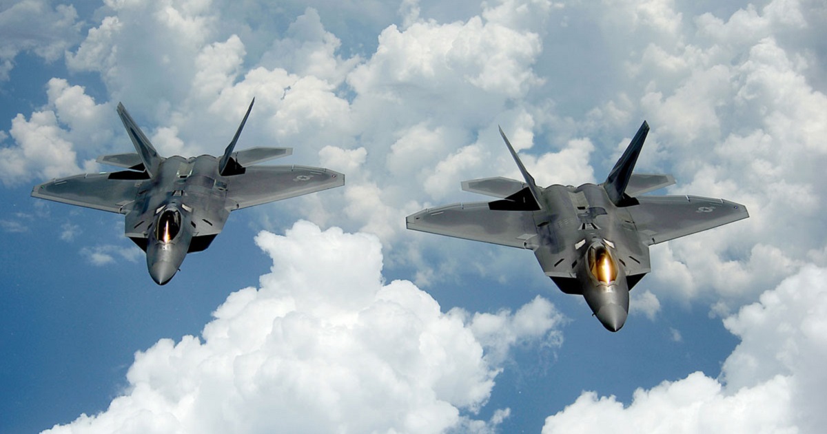 Estados Unidos enviará a Japón cazas de quinta generación F-22 Raptor para sustituir a los F-15 Eagle Estados Unidos enviará a Japón cazas de quinta generación F-22 Raptor para sustituir a los F-15 Eagle