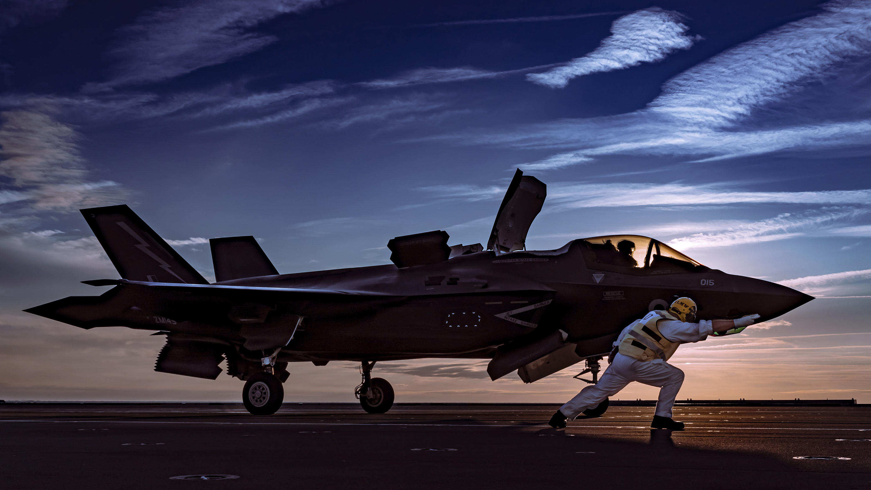 La Fuerza Aérea de EE.UU. utiliza un avión F-35 con un dispositivo QRIP en miniatura de 230.000 dólares para recoger datos de vuelo en lugar de un sistema de 25 millones de dólares - el dispositivo podría aparecer en el B-21 Raider y en el bombardero nucl La Fuerza Aérea de EE.UU. utiliza un avión F-35 con un dispositivo QRIP en miniatura de 230.000 dólares para recoger datos de vuelo en lugar de un sistema de 25 millones de dólares - el dispositivo podría aparecer en el B-21 Raider y en el bombardero nucl