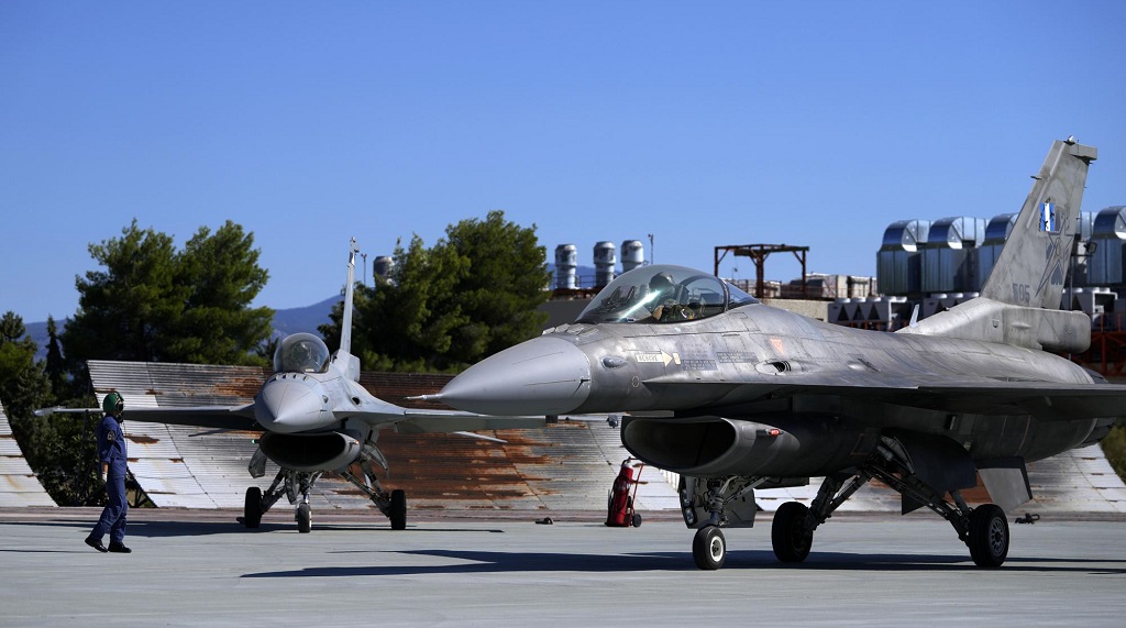 Bulgaria encargó un F-16 hace 5 años, pero el país aún no ha preparado la infraestructura ni los pilotos Bulgaria encargó un F-16 hace 5 años, pero el país aún no ha preparado la infraestructura ni los pilotos