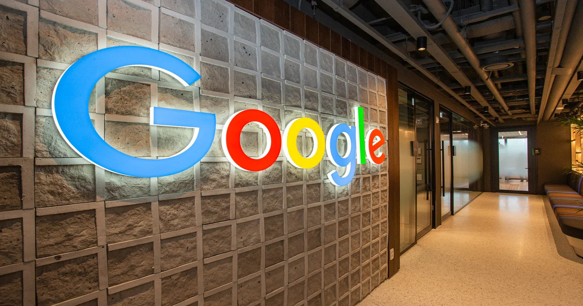 Google está integrando la IA en sus servicios: Nuevas funciones para Mensajes de Google, Android Auto y Wear OS. Google está integrando la IA en sus servicios: Nuevas funciones para Mensajes de Google, Android Auto y Wear OS.