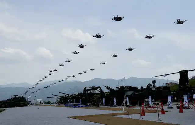 El ejército estadounidense planea producir miles de robots de combate autónomos en los próximos dos años El ejército estadounidense planea producir miles de robots de combate autónomos en los próximos dos años