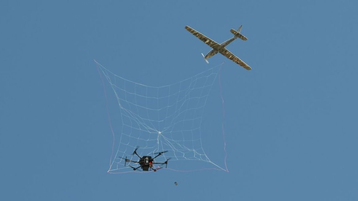 Rusia ha perdido su ventaja en drones de reconocimiento, que corregían los ataques con misiles y artillería Rusia ha perdido su ventaja en drones de reconocimiento, que corregían los ataques con misiles y artillería