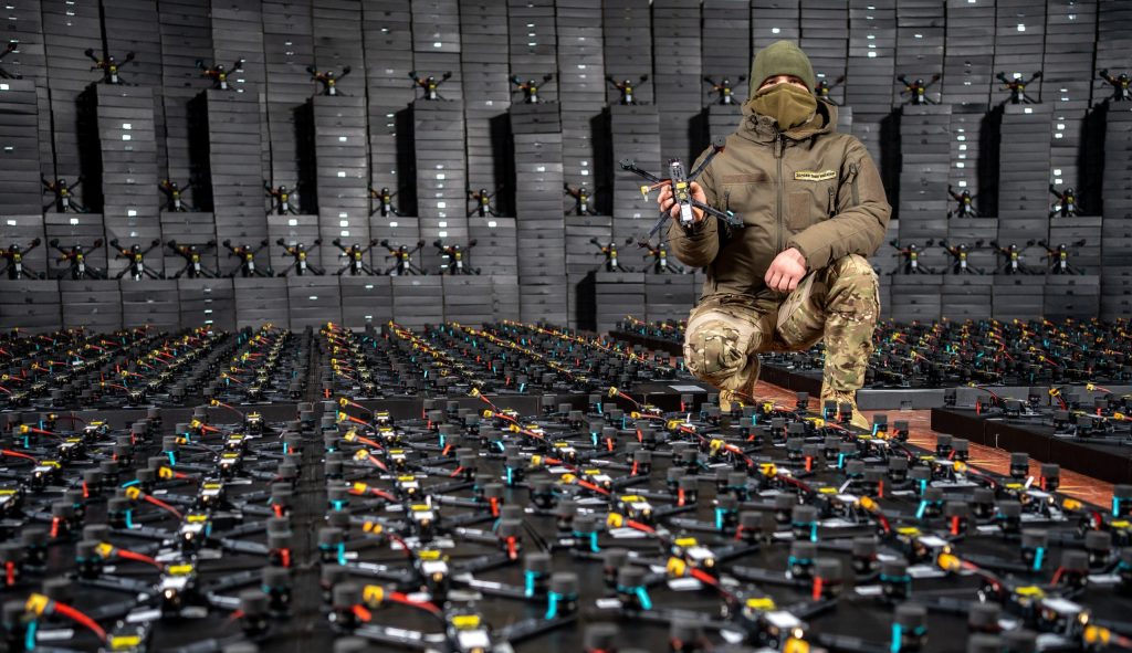 Drones FPV ucranianos: ampliando el horizonte de lo posible Drones FPV ucranianos: una nueva etapa en la tecnología de reconocimiento aéreo