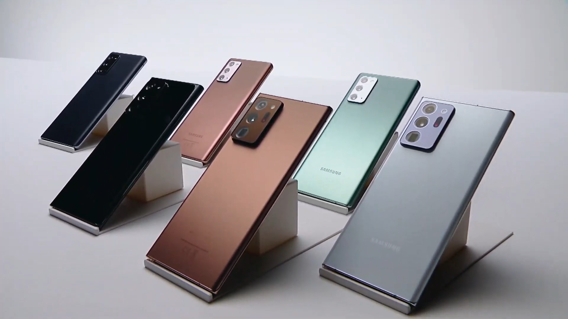 Estos 19 smartphones y tablets Samsung no recibirán actualización a One UI 6.0 y Android 14 (lista) Estos 19 smartphones y tablets Samsung no recibirán actualización a One UI 6.0 y Android 14 (lista)