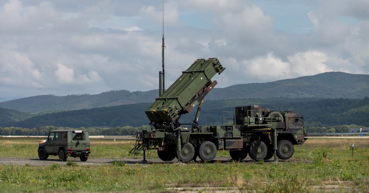 Alemania entregará a Ucrania un sistema de defensa antiaérea Patriot adicional antes del invierno, que proporcionará protección contra misiles balísticos e hipersónicos Alemania entregará a Ucrania un sistema de defensa antiaérea Patriot adicional antes del invierno, que proporcionará protección contra misiles balísticos e hipersónicos