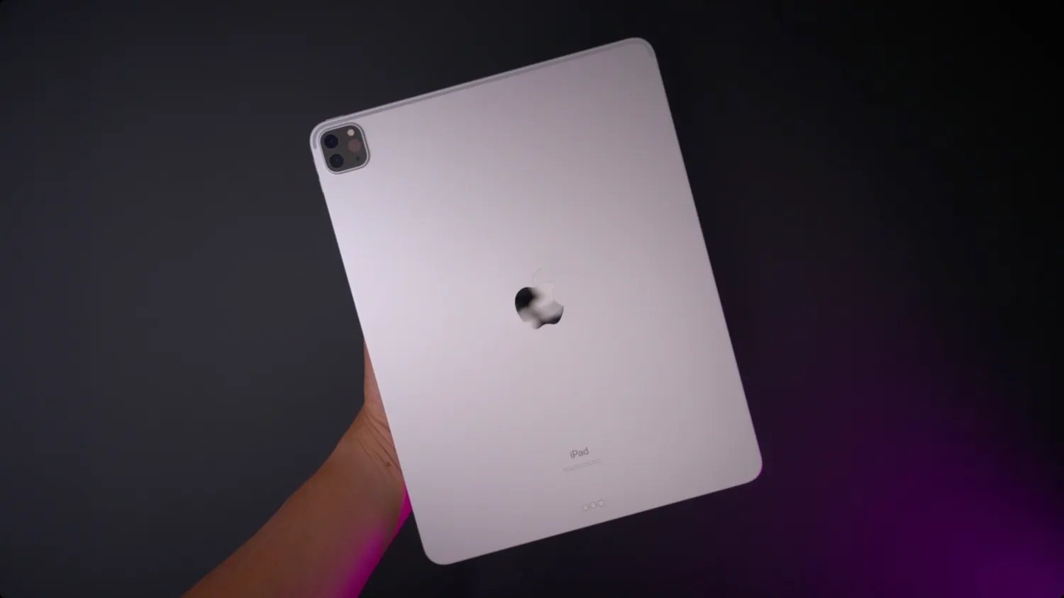 Apple trabaja en iPad Pro con Apple de vidrio para carga inalámbrica y MagSafe Apple trabaja en iPad Pro con Apple de vidrio para carga inalámbrica y MagSafe