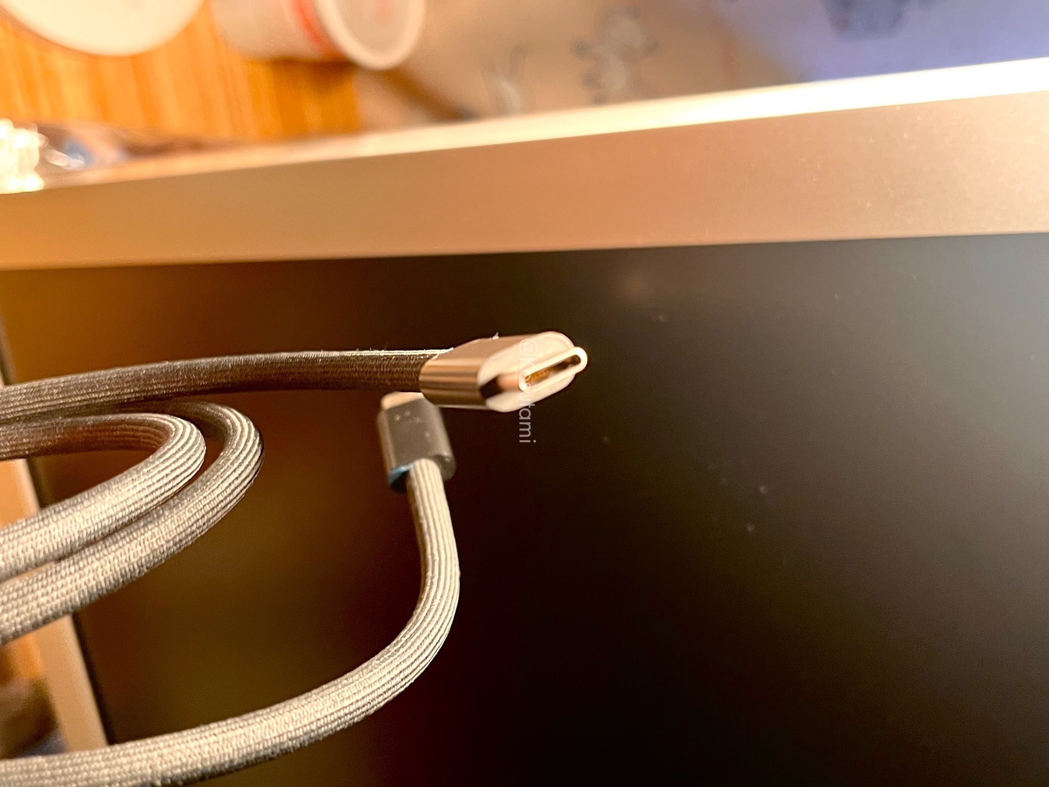 Habrá un cable USB-C con velocidades de transferencia de datos de hasta 40 Gbps para el iPhone 15 Pro, pero Apple lo venderá por separado Habrá un cable USB-C con velocidades de transferencia de datos de hasta 40 Gbps para el iPhone 15 Pro, pero Apple lo venderá por separado