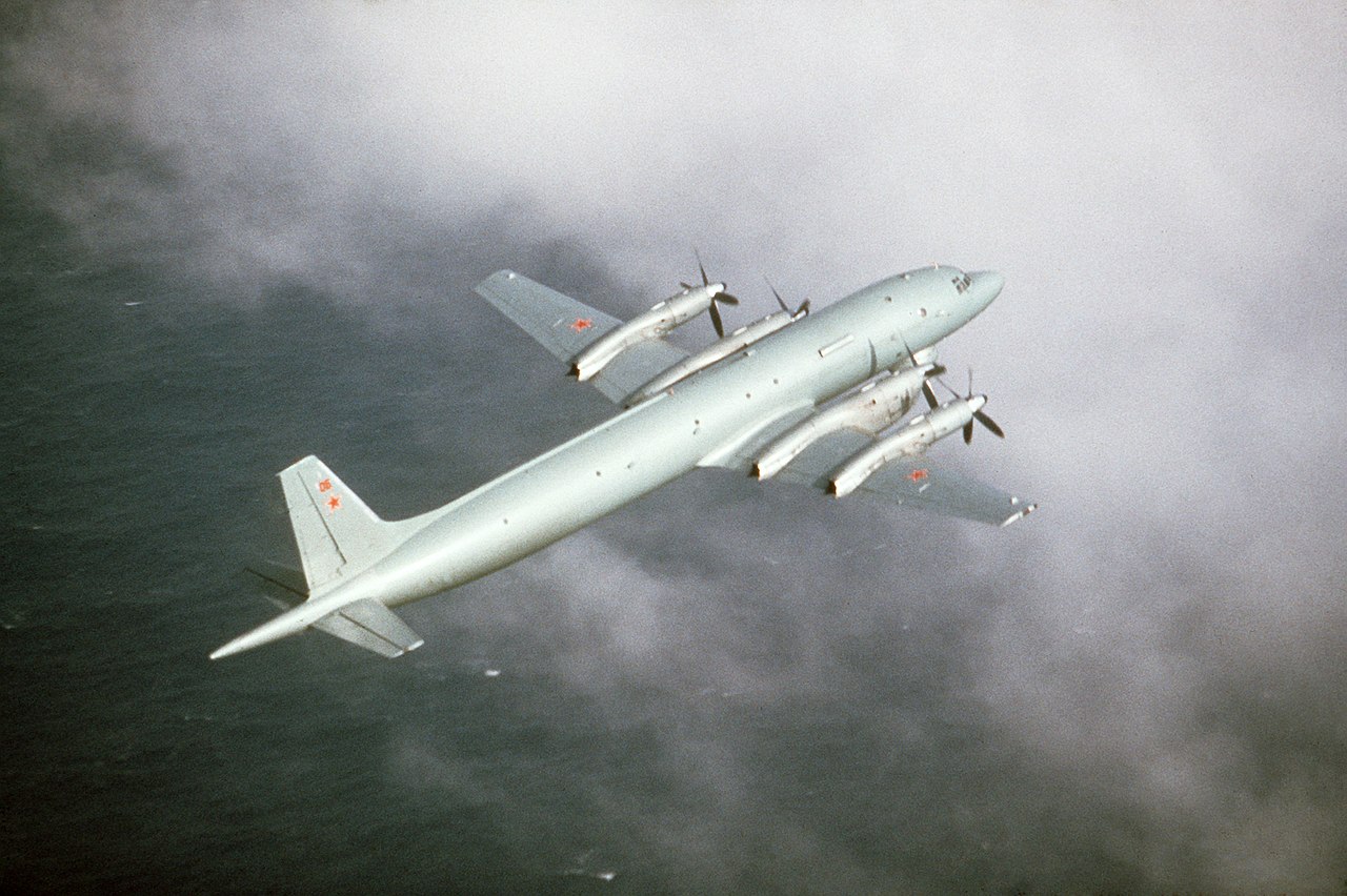 El Il-38 ruso violó el espacio aéreo japonés tres veces en un día El Il-38 ruso violó el espacio aéreo japonés tres veces en un día
