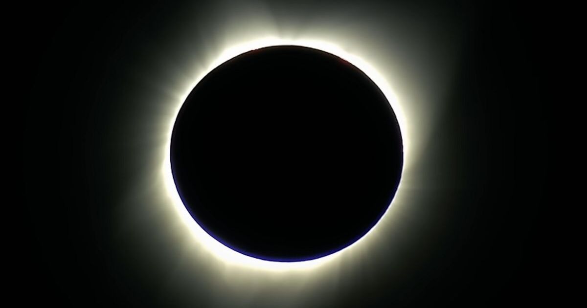 El eclipse solar provoca una caída repentina del tráfico de Internet en EE.UU. y Canadá El eclipse solar provoca una caída repentina del tráfico de Internet en EE.UU. y Canadá