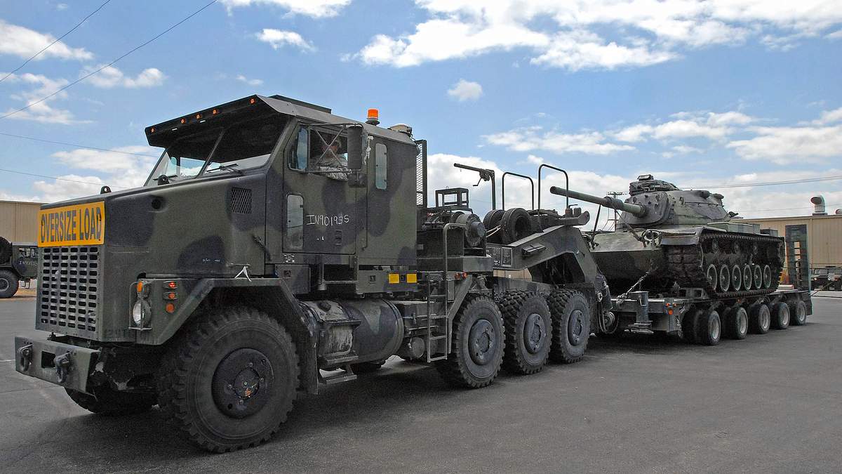 Los artilleros ucranianos recibirán los carros de combate Oshkosh M1070 más potentes del ejército estadounidense Los artilleros ucranianos recibirán los carros de combate Oshkosh M1070 más potentes del ejército estadounidense