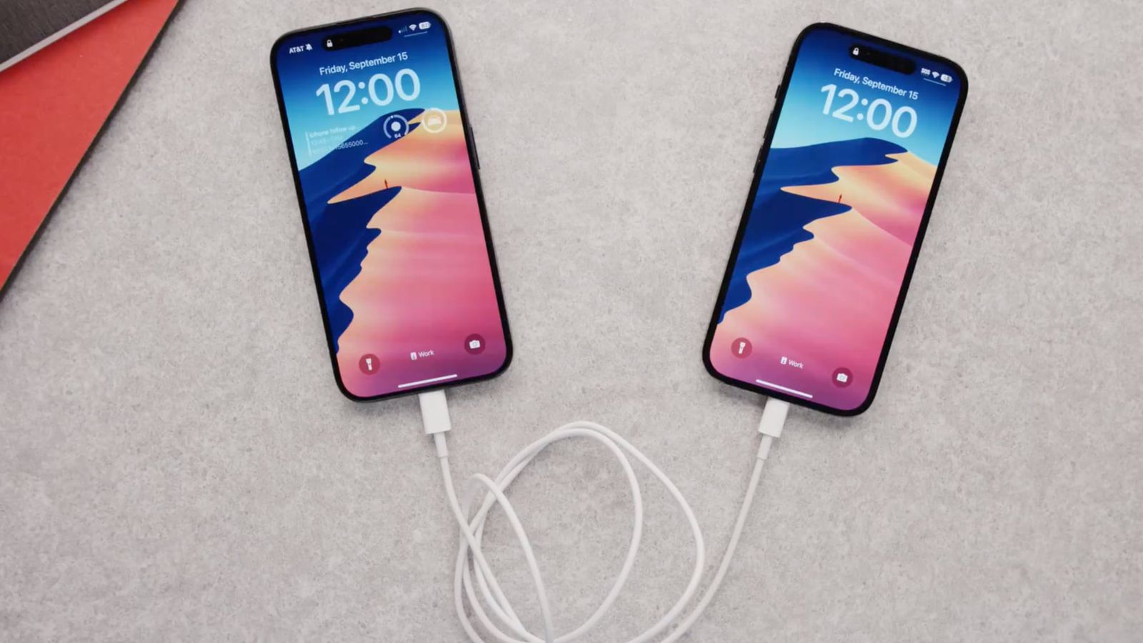 El iPhone 15 puede cargar otros smartphones, relojes y auriculares: así funciona El iPhone 15 puede cargar otros smartphones, relojes y auriculares: así funciona
