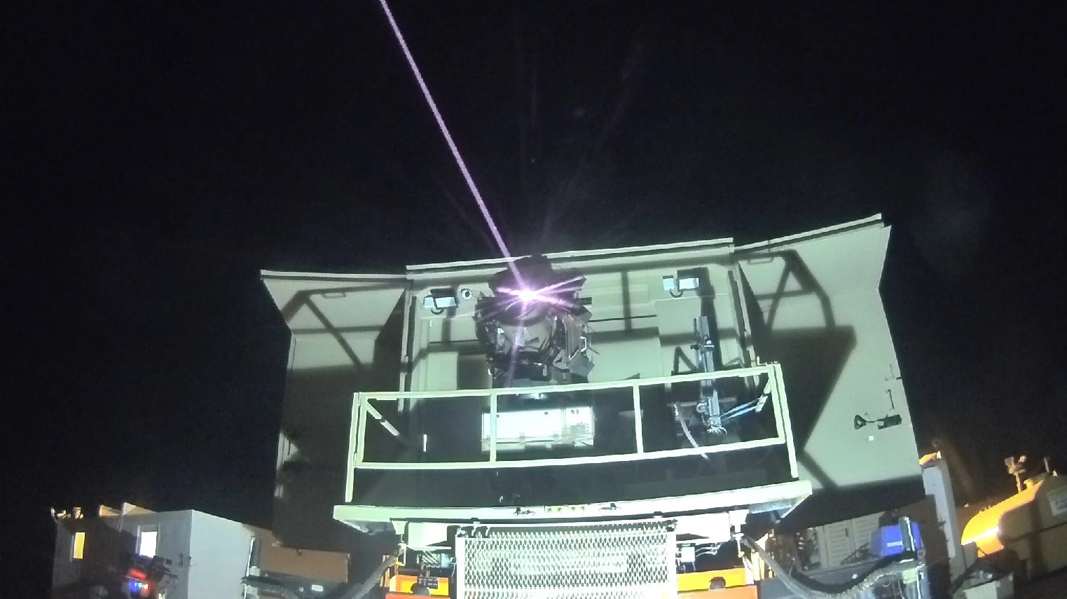 Israel adquiere el láser de combate "Iron Beam", en desarrollo desde hace más de 10 años Israel adquiere el láser de combate "Iron Beam", en desarrollo desde hace más de 10 años